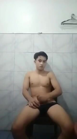 Asian guy jerking - video 7