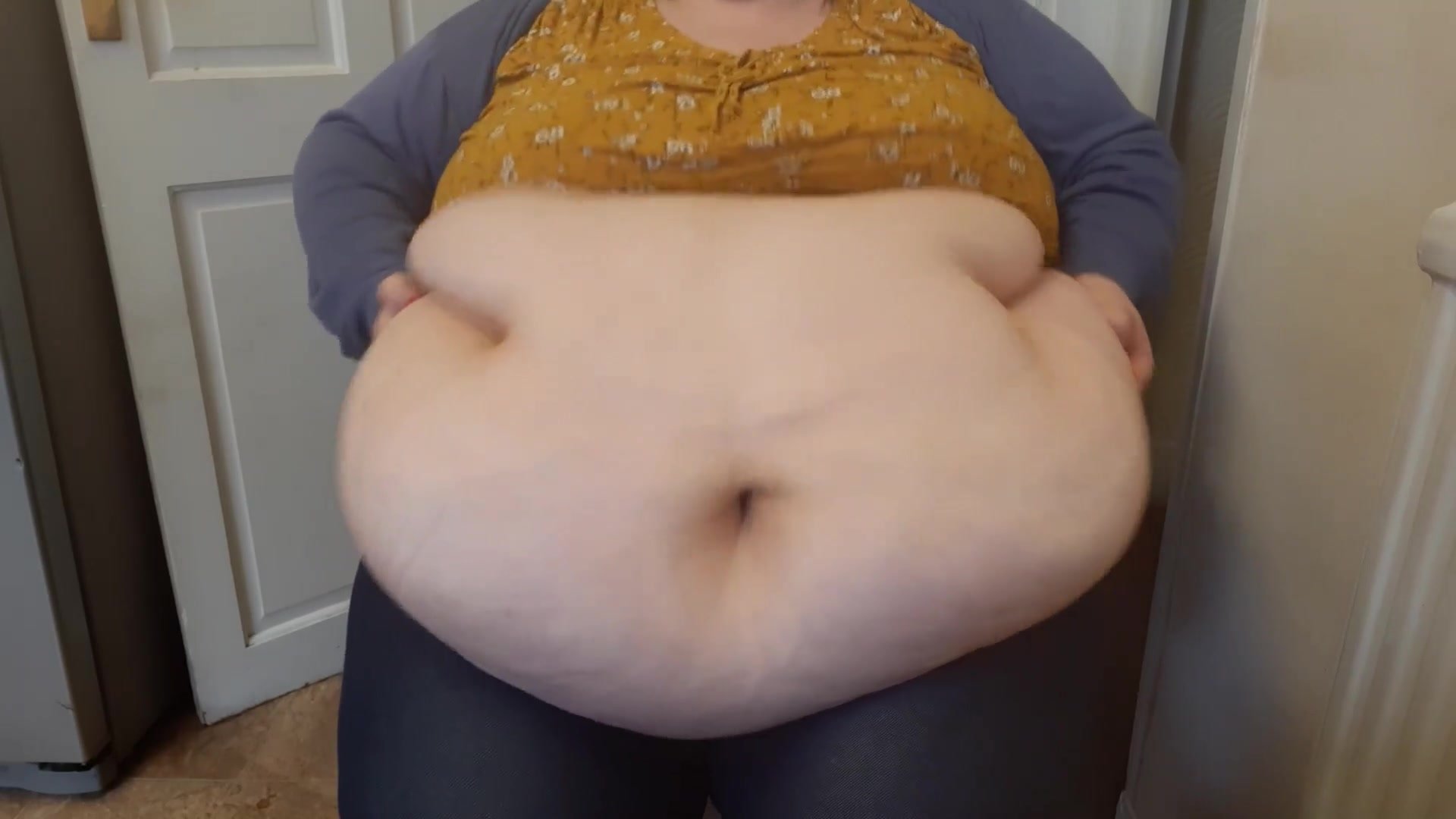 SSBBW shows her huge belly