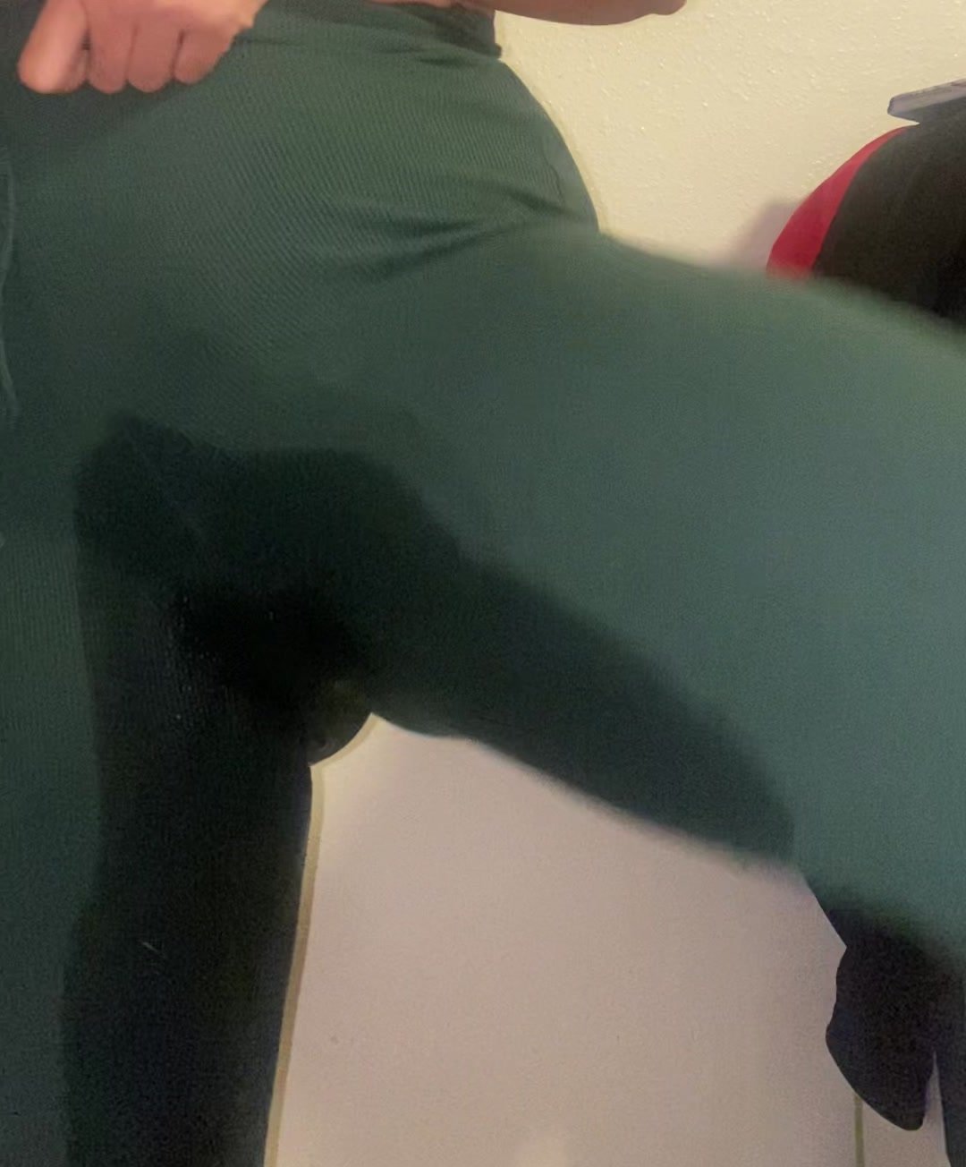 rewets green leggings