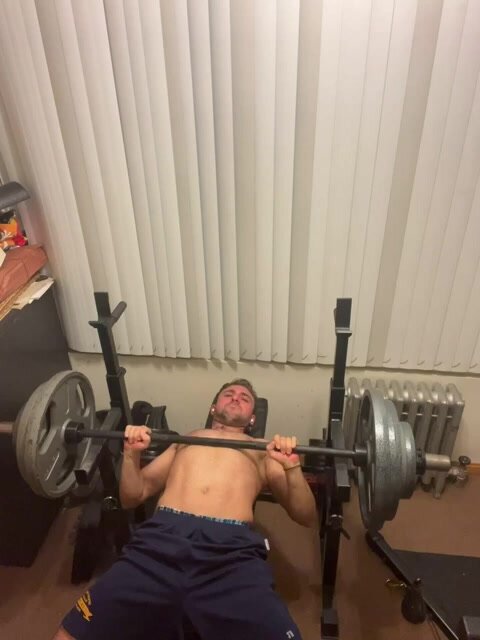 Muscle boy lifts