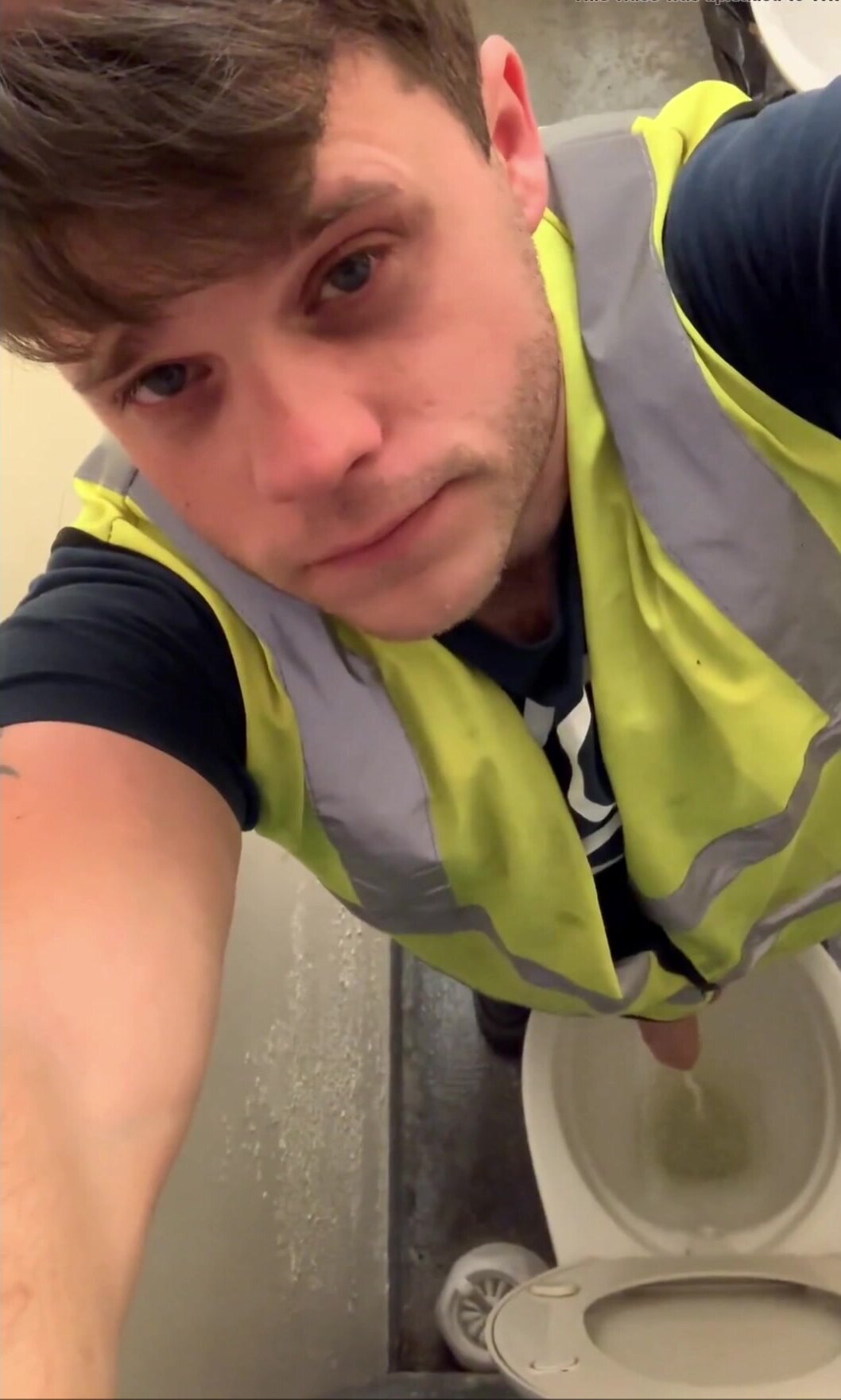 Straight Uncut Builder with a fat cock pissing