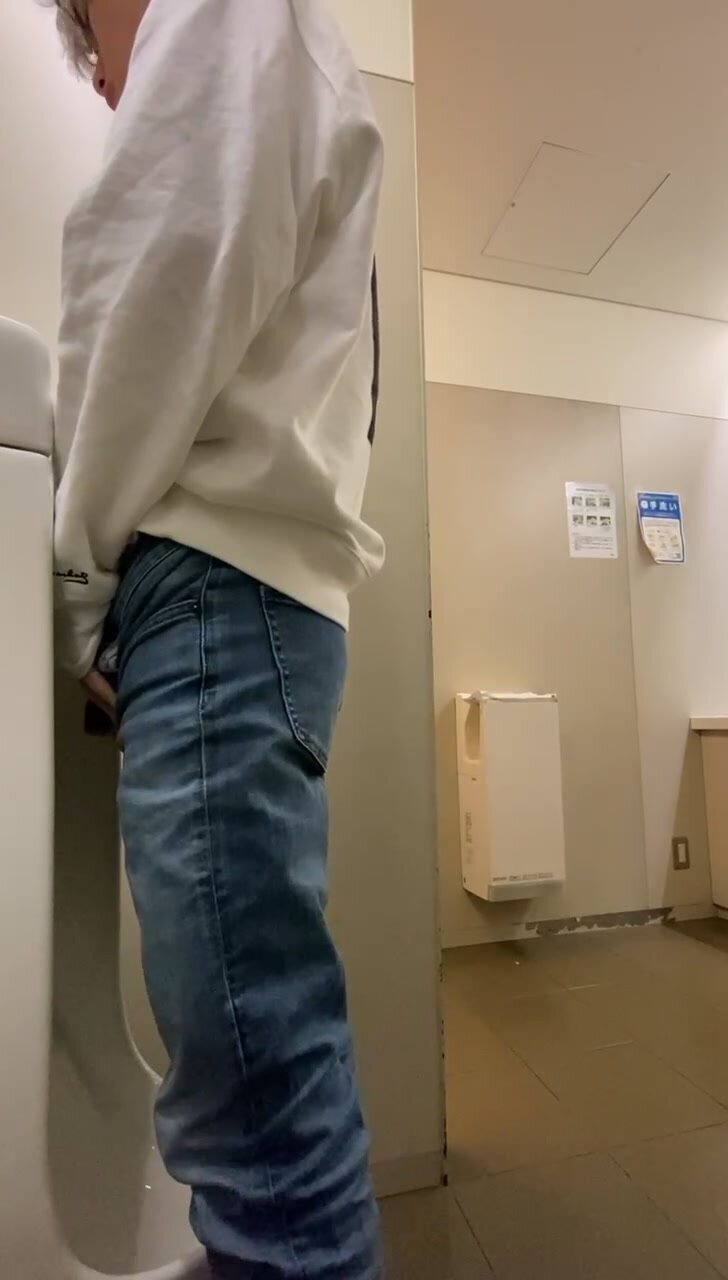 university toilet - video 6