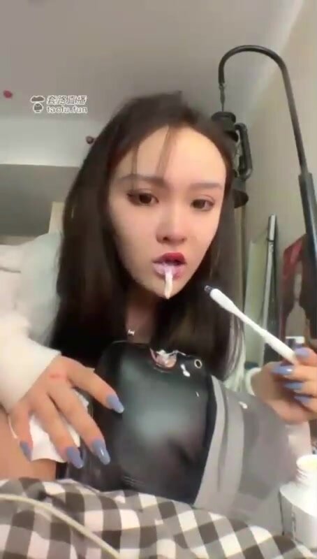 Chinese femdom spit - video 18