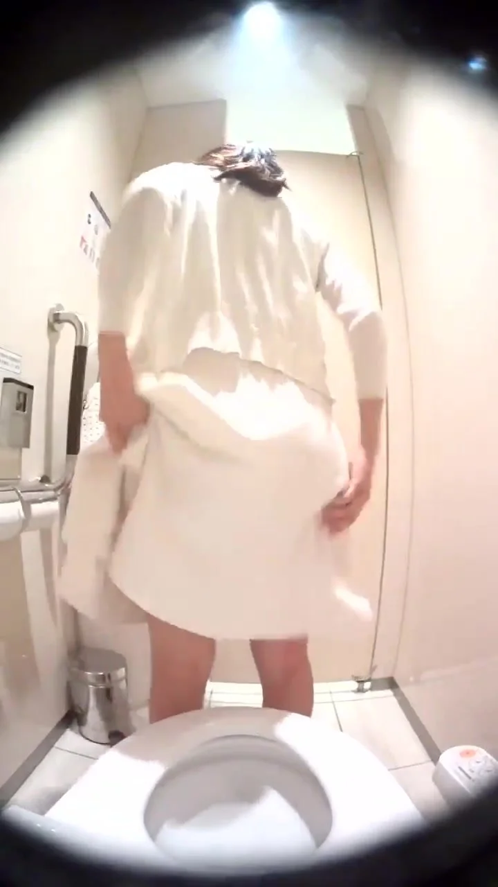 Japanese Girl pooping voyeur toilet
