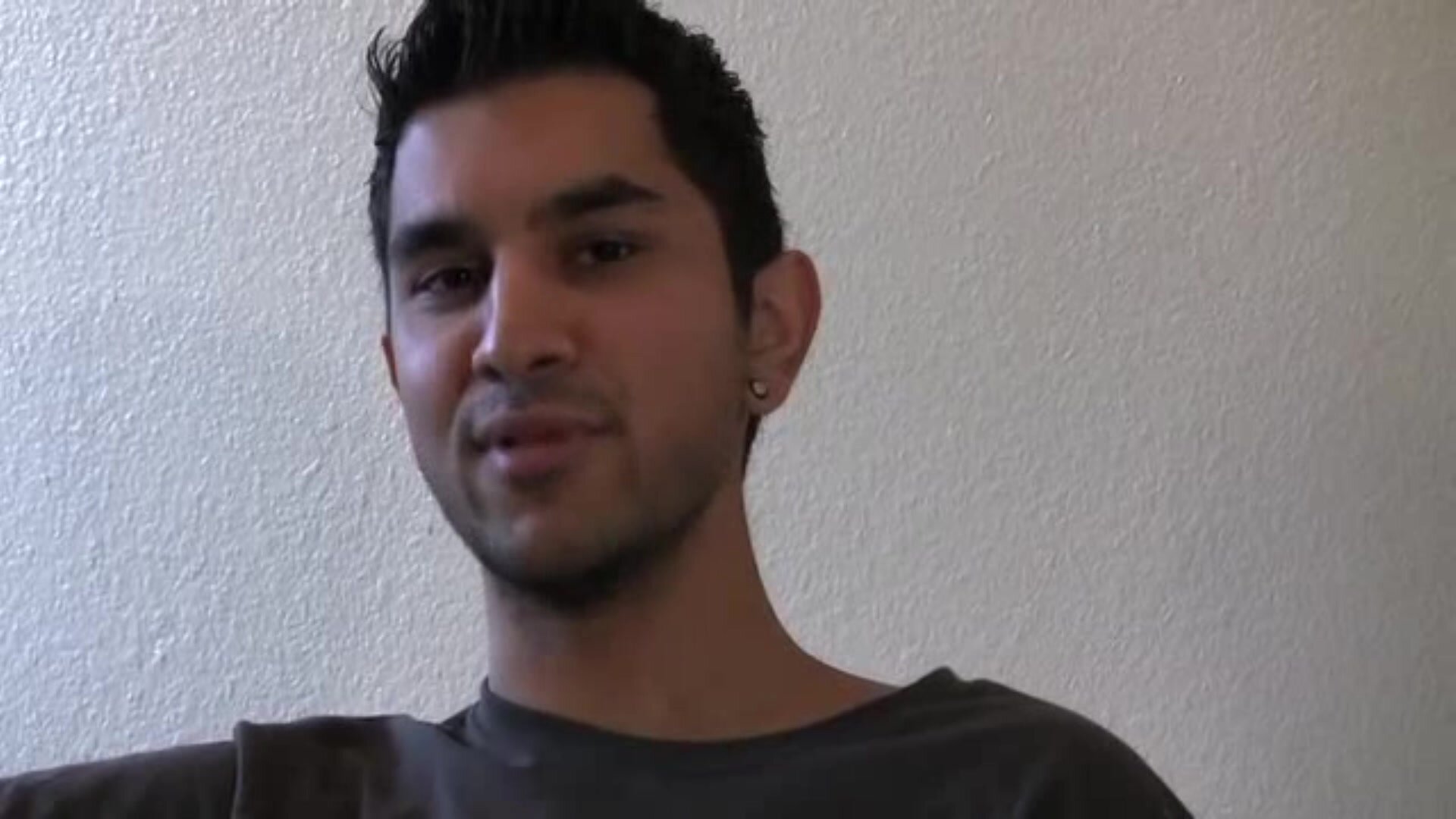 Handsome Guy Talks Foreskin and Circumcised Penises