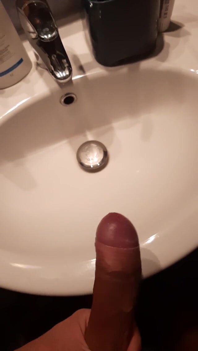 Sink masturbation