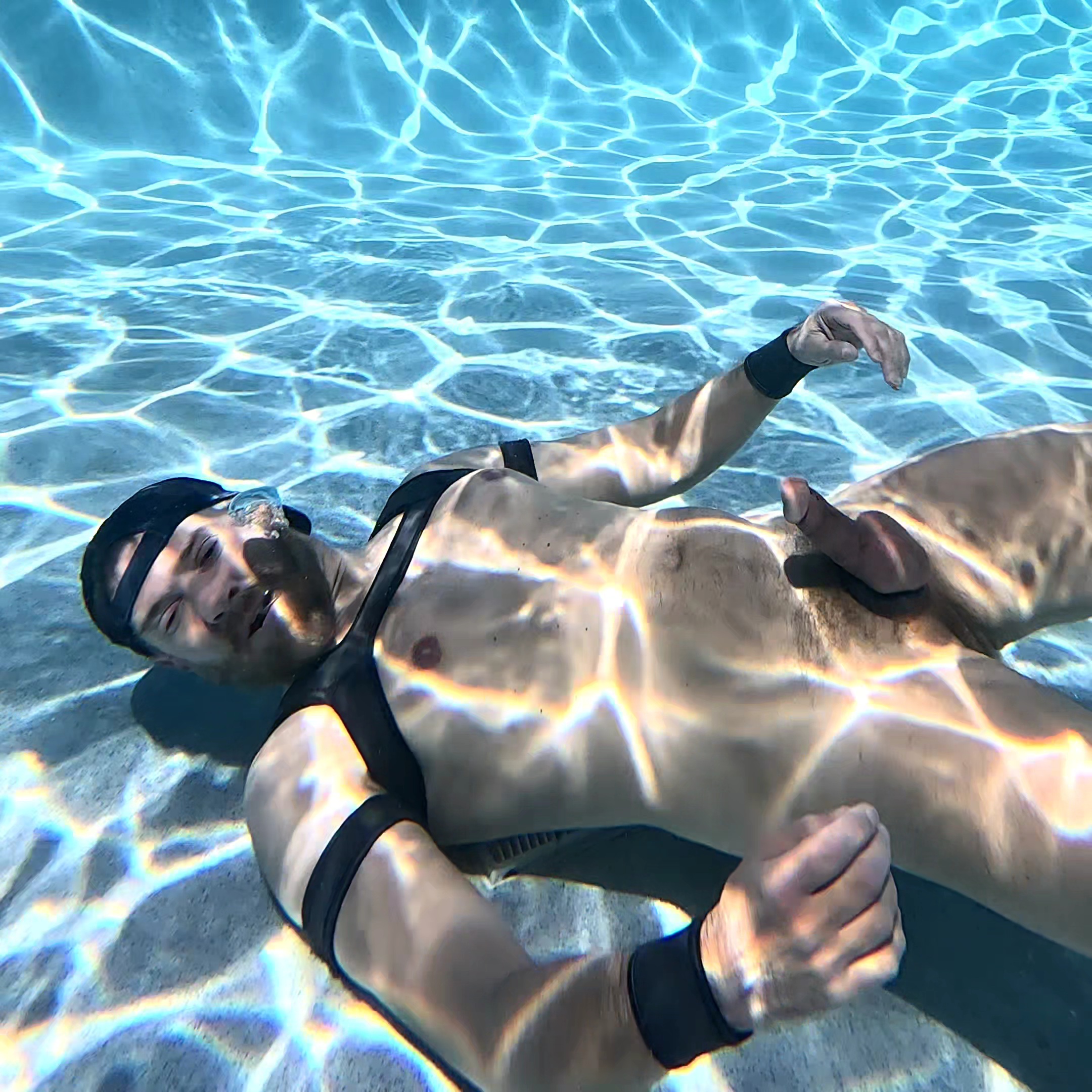 Aqua Man underwater breathing water