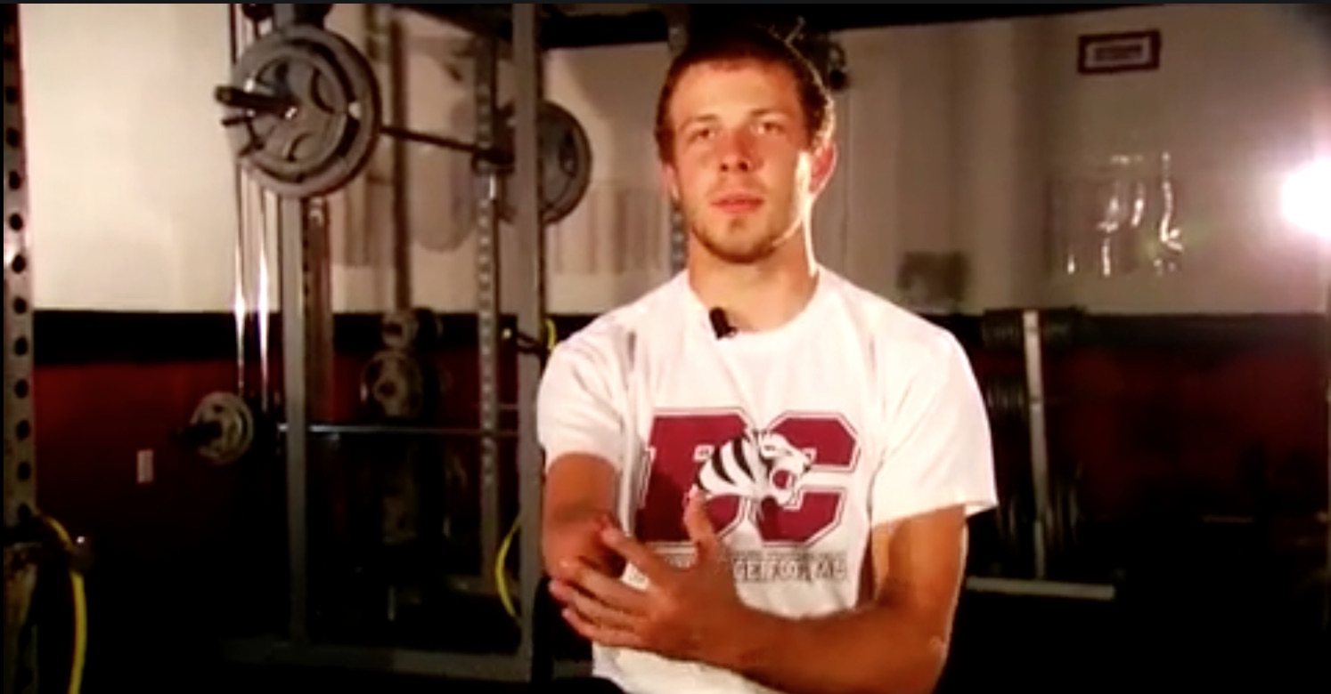 Congenital below elbow amputee football player