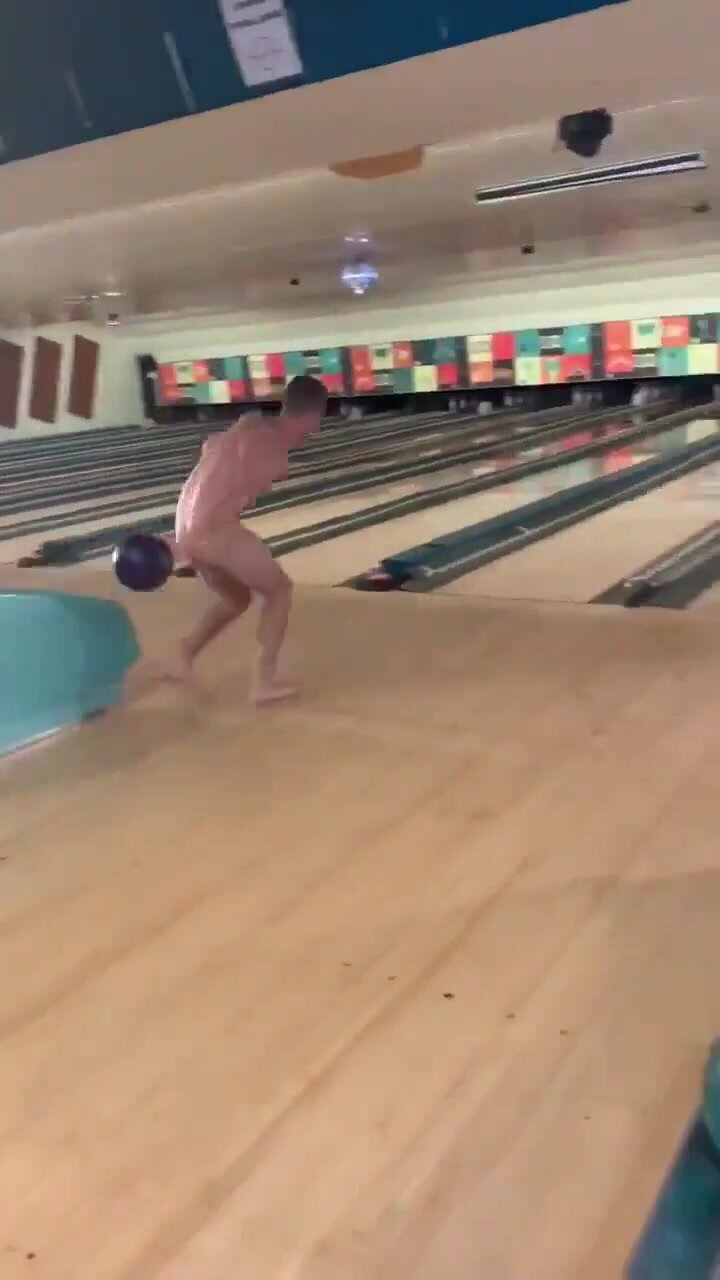 Bowling naked