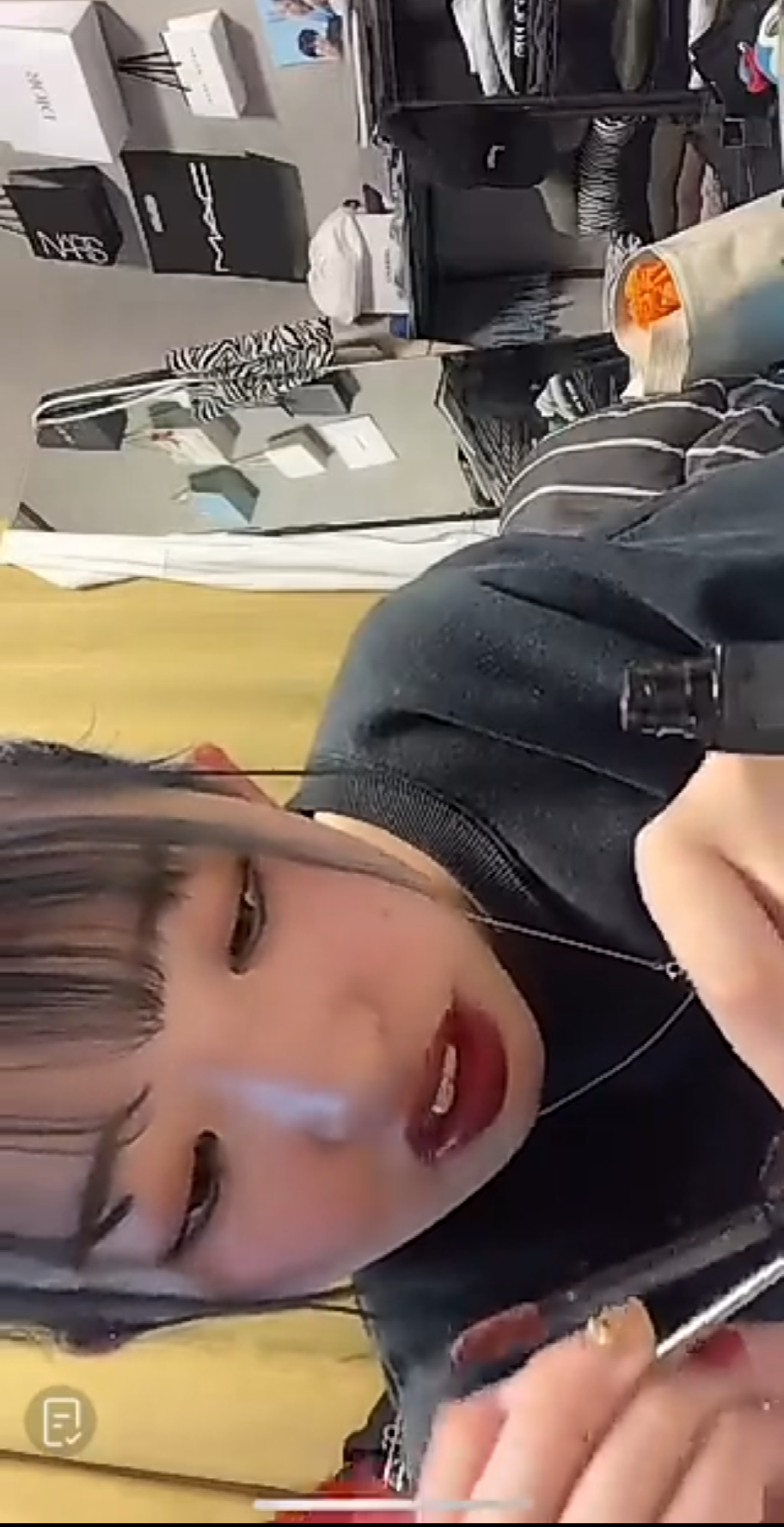 Japanese girl talking 'When i pooped'