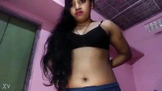 Indian girl removes dress