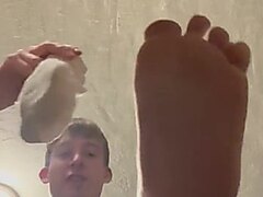 Tall Cocky Dude Has Nice Big Size 13s To Suck On