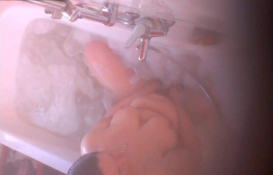HCM in bath tub