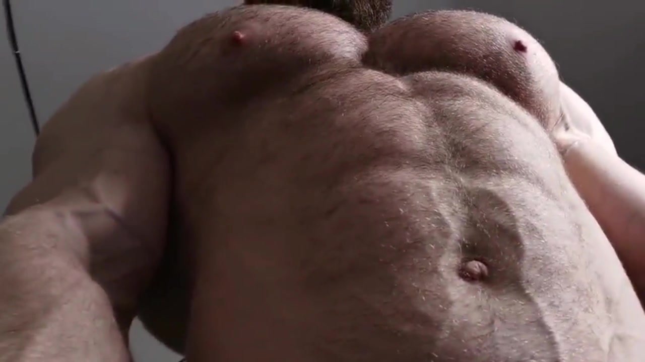Hunk shows off - video 2