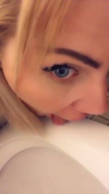Toilet licking whore - video 4
