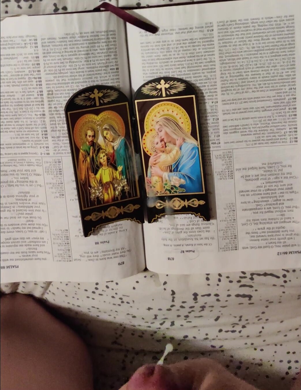 Cumming on Holy Icon