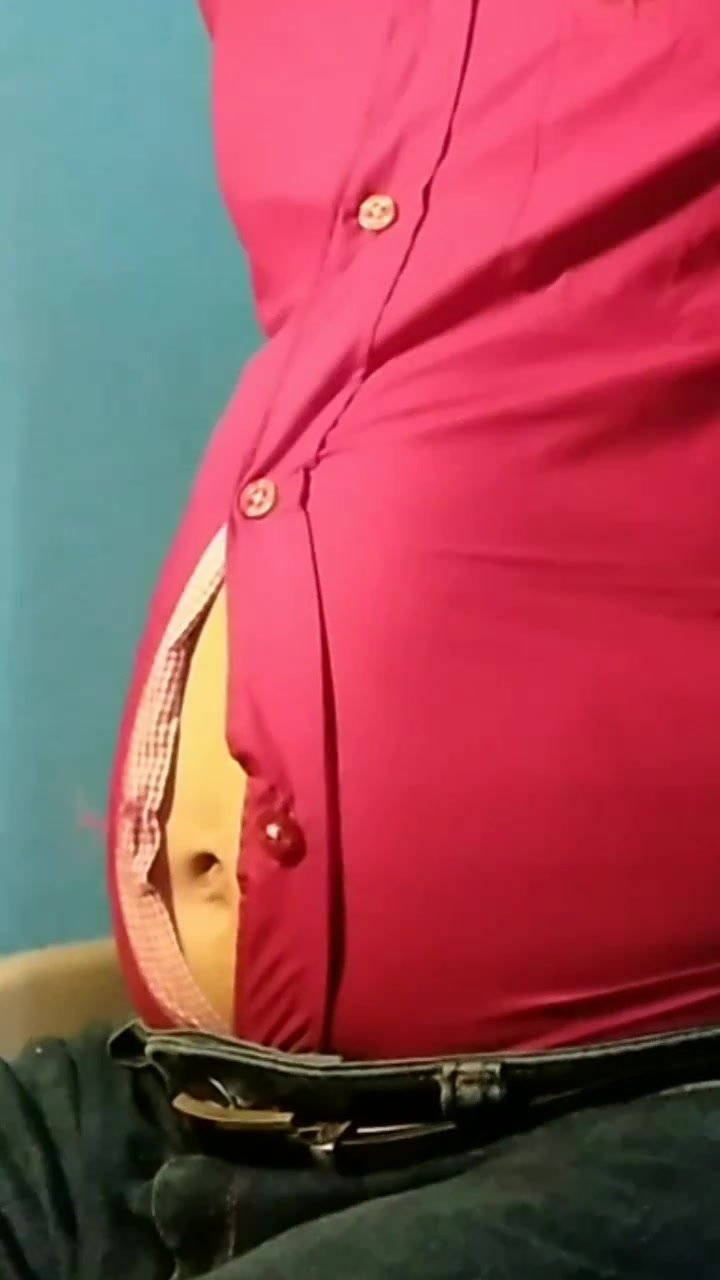 Belly bloated - video 6