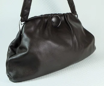 384px x 288px - Cum in brown leather purse - fetish porn at ThisVid tube