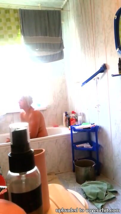 Hidden bath masturbation