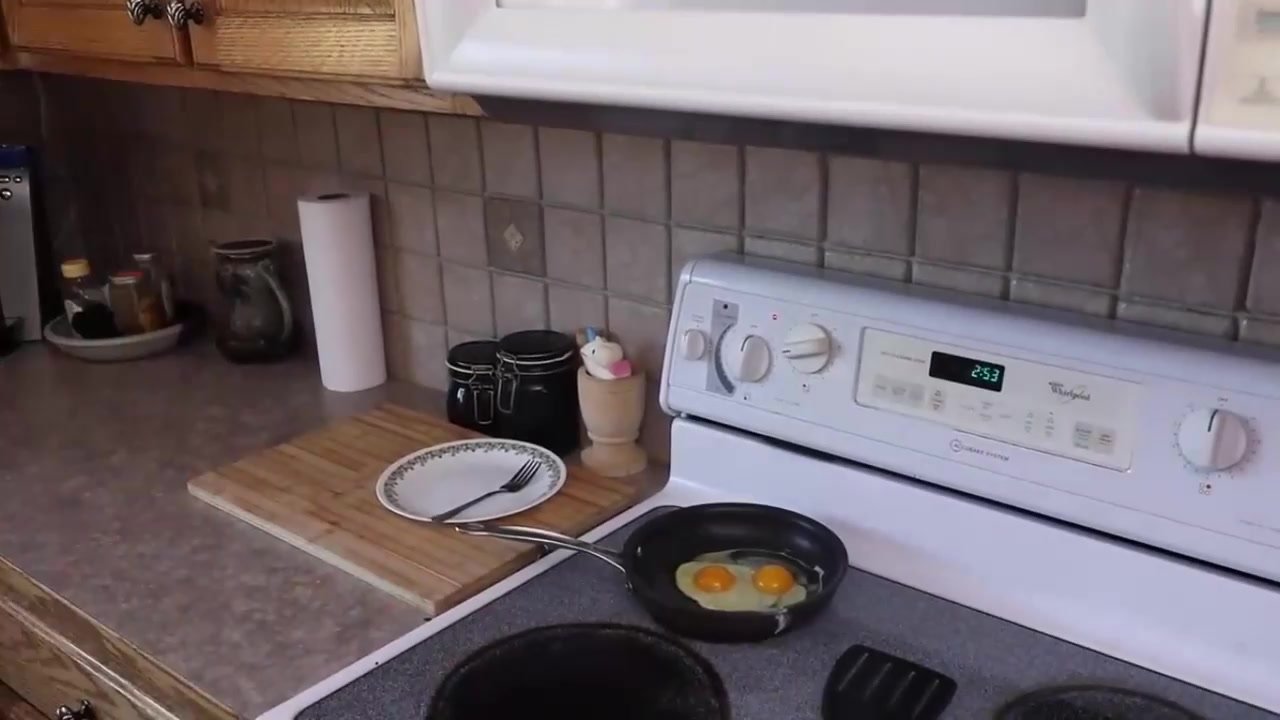 Kitchen sex - video 4