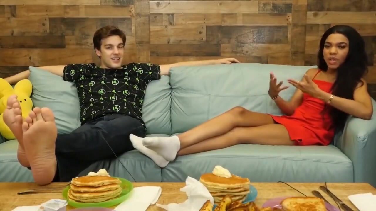youtuber shows off his bare feet