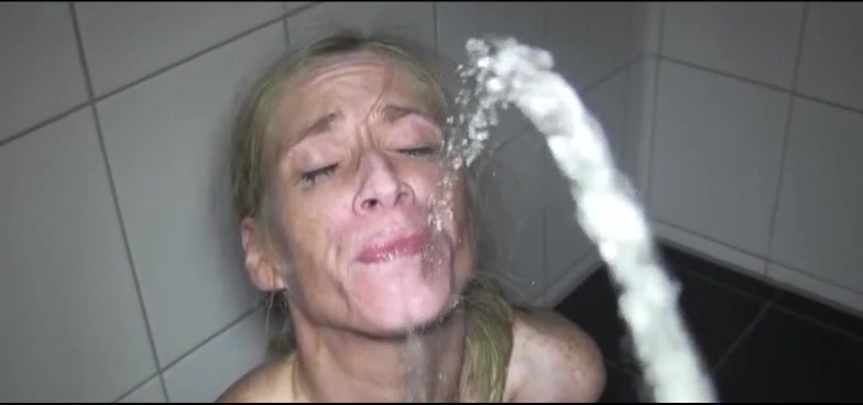 Old bitch piss drinking