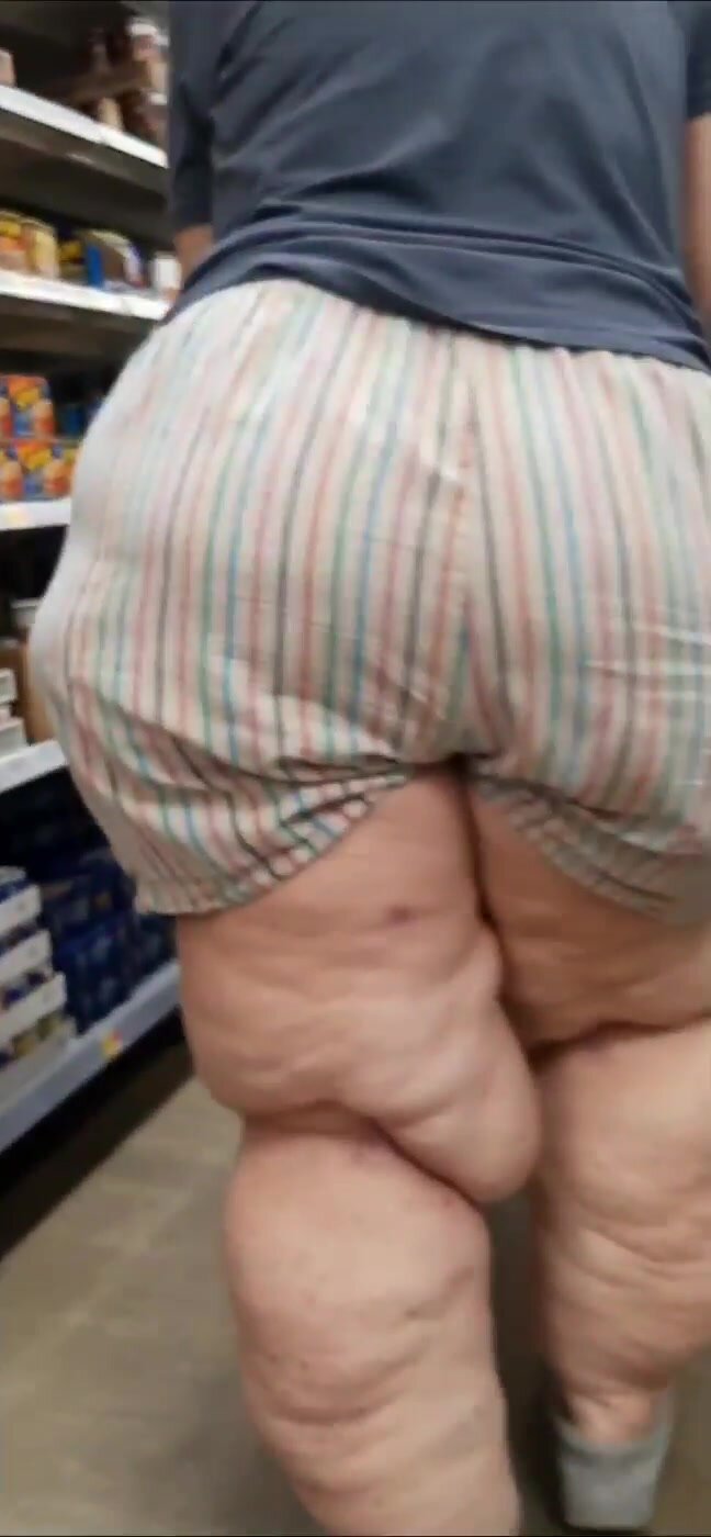 Mega big woman at the supermarket