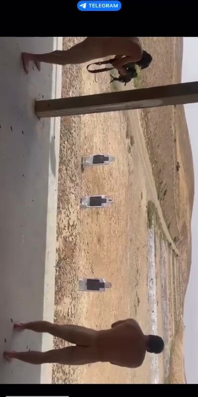 סרטון מטווח \ ISRAELI NAKED SOLIDERS SHOOTING GUNS