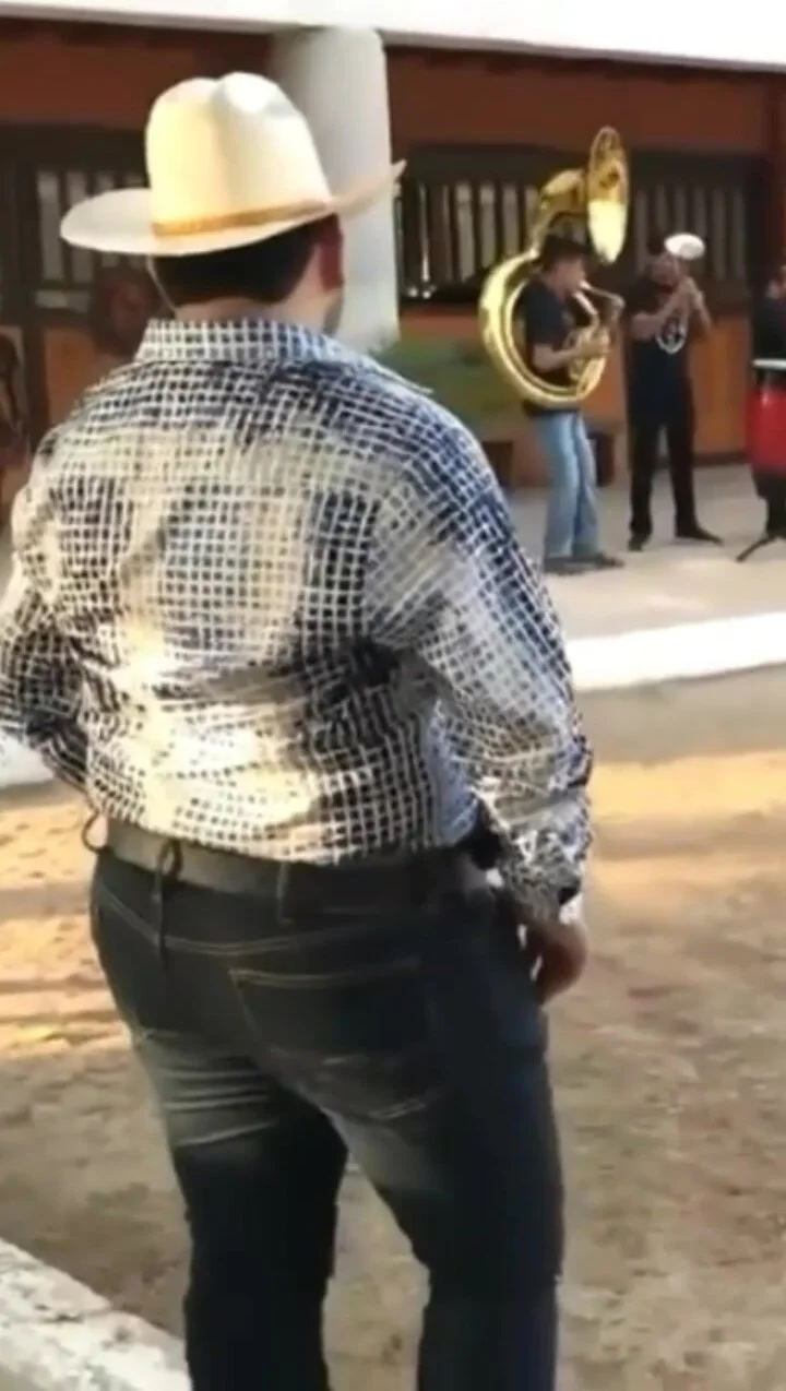 Gordito nalgon vaquero mexicano - ThisVid.com