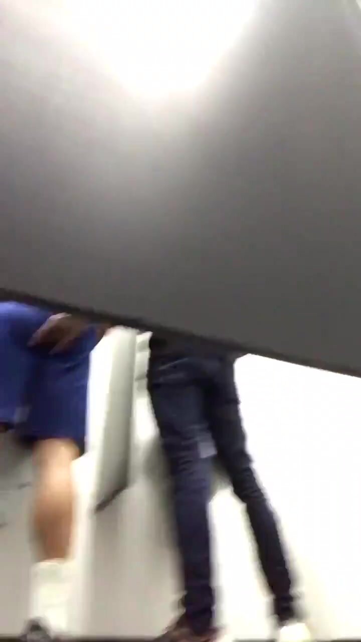 Cruising guy gets ass fingered