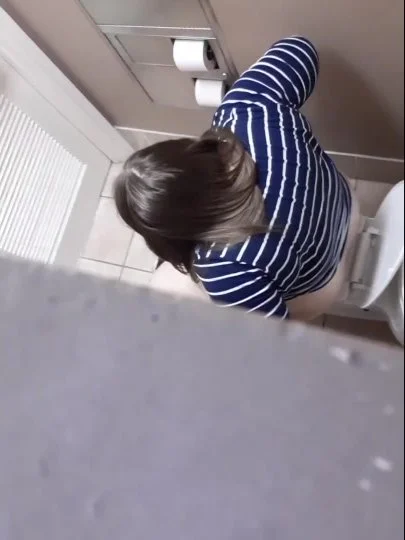 Girl farting and pooping public toilet spy overstall 3 ThisVid com 