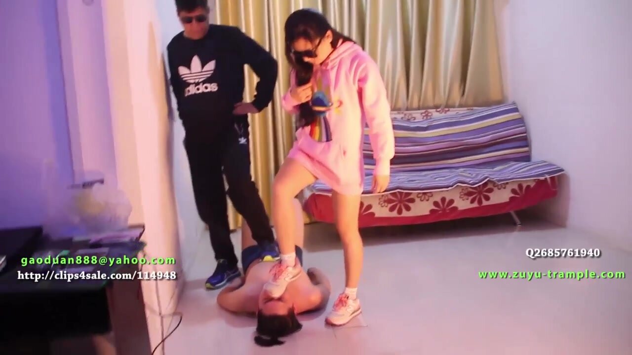 Chinese Couple Trample and kicking slave
