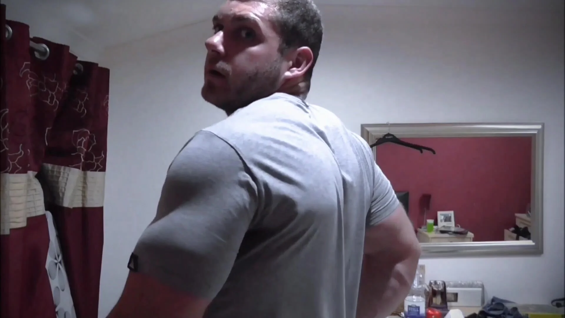 King of muscle - ThisVid.com