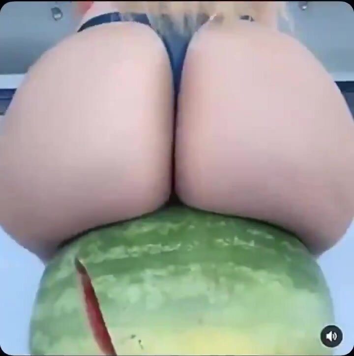 Watermelon ass crash