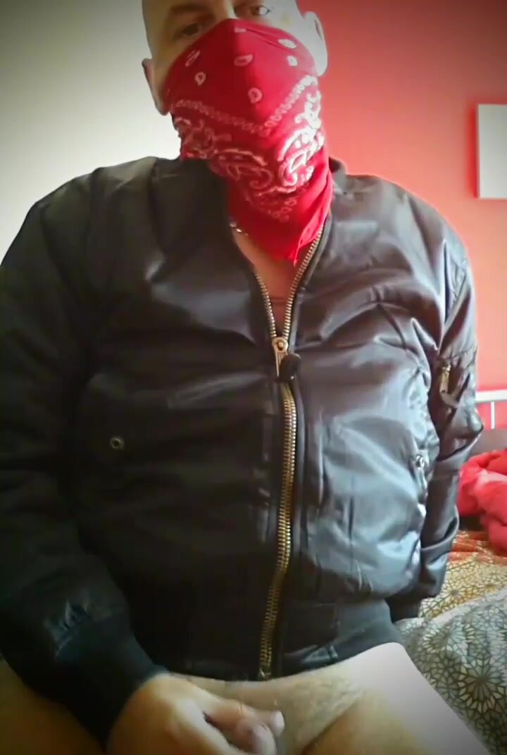 Bomber wank - video 2