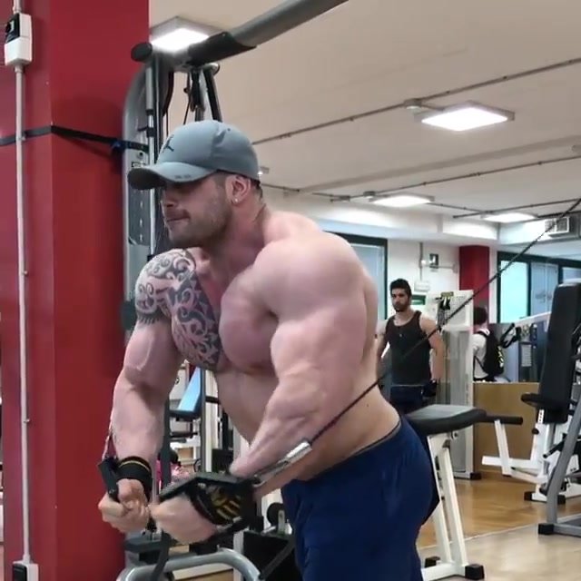 Russian hulk crushes crossover cable