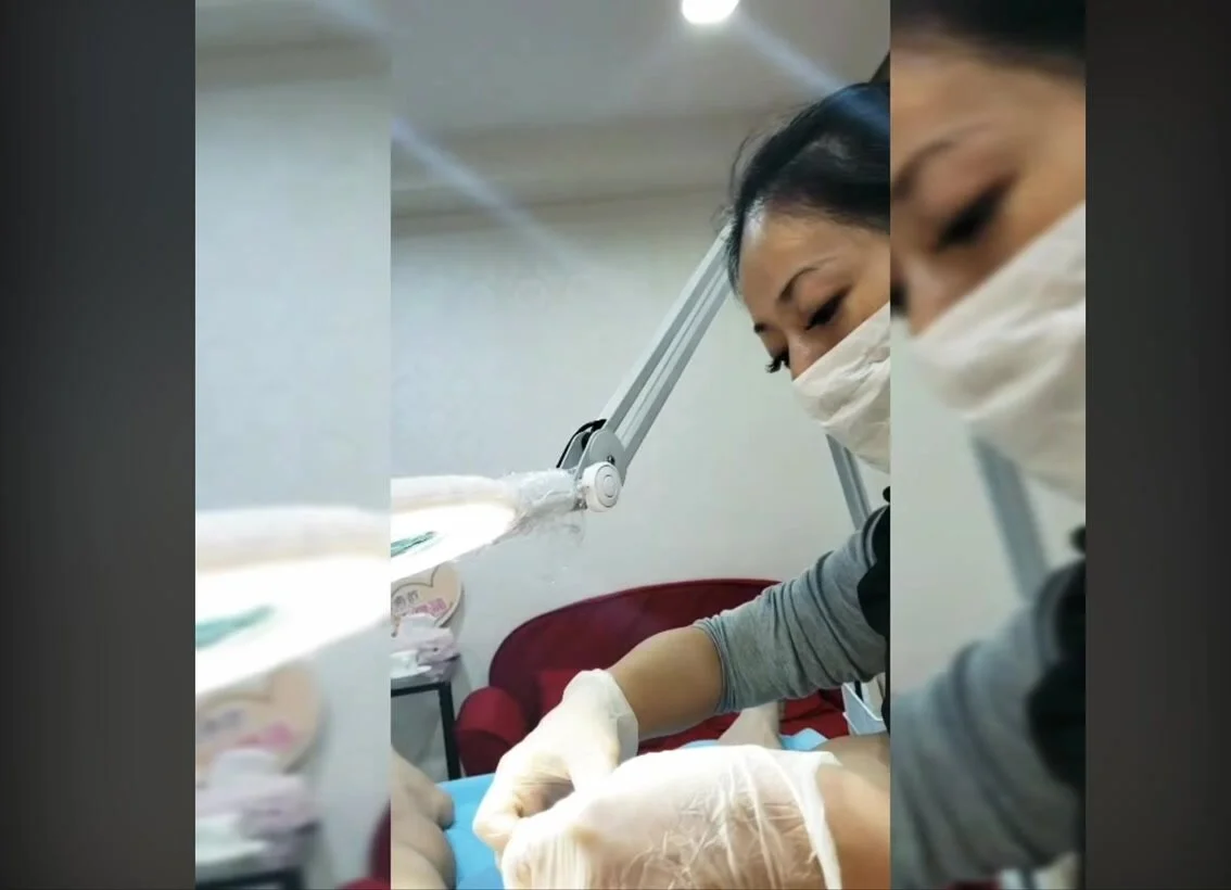 Cfnm waxing