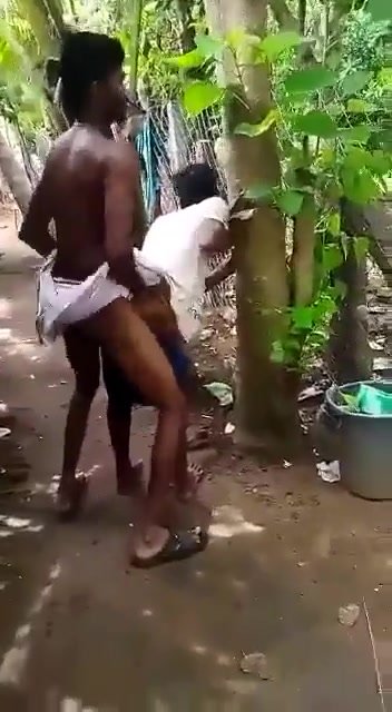 Public sex: Desi Villagers Caught Fucking - ThisVid.com