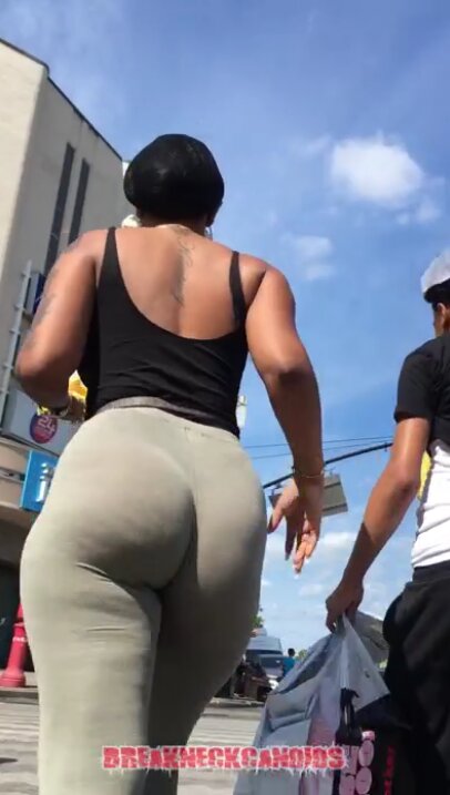 PHAT EPIC SEE THROUGH BUBBLE BOOTY BABE CANDID