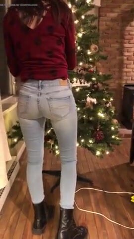 Brianna pees jeans - video 6