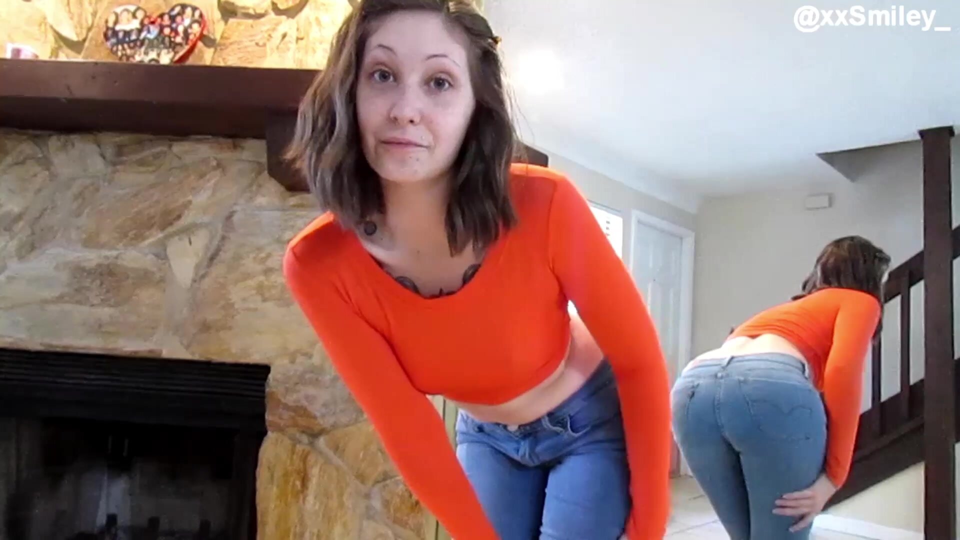 Woman Pees Jeans - video 2
