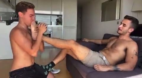 Dominant Alpha being served by faggot