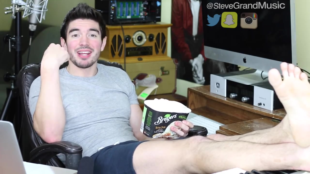 Steve grand feet