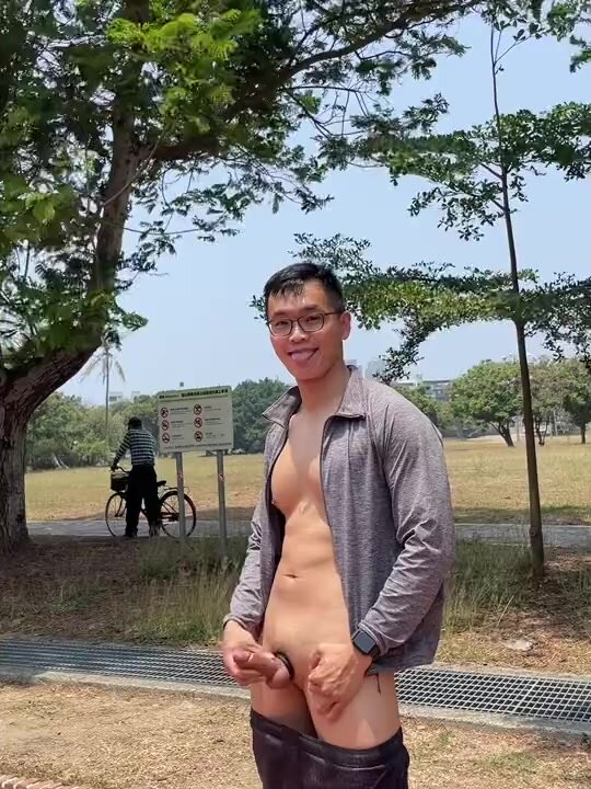 jerking in public - video 2