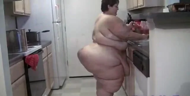 640px x 324px - Big sex woman in the kitchen - ThisVid.com en anglais