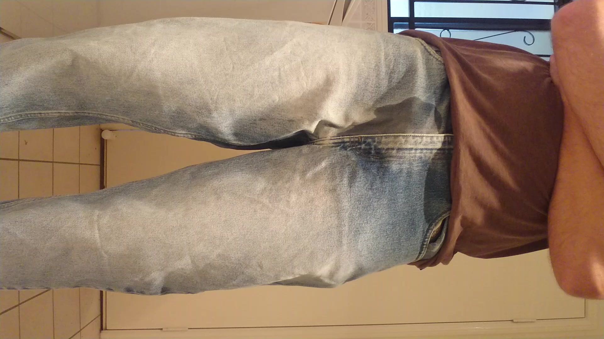 Pissing my jeans - video 7