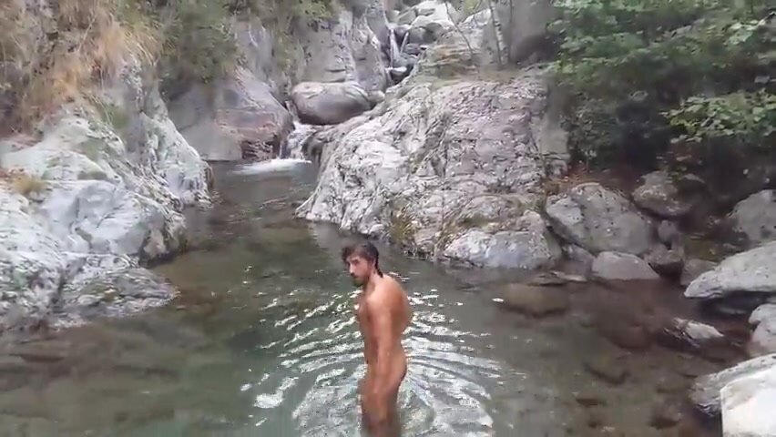 Guy Walks Nude In A Quarry