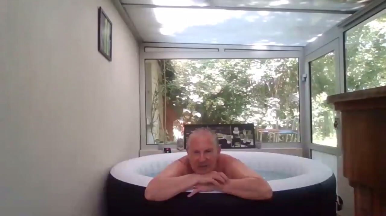 Dad nude in his hot tub