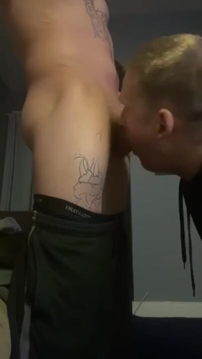 Str8 lets fag friend suck (2/2)