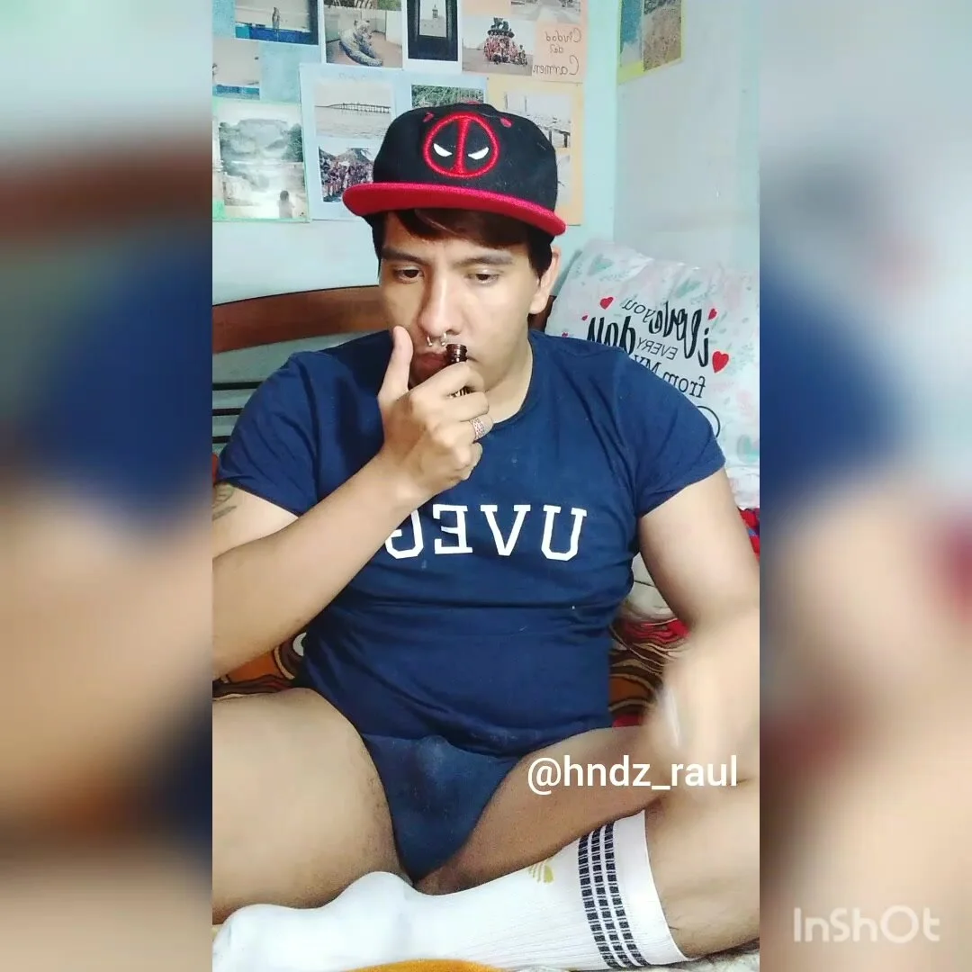 Soy una puta con poppers, viendo los videos del amochri - ThisVid.com